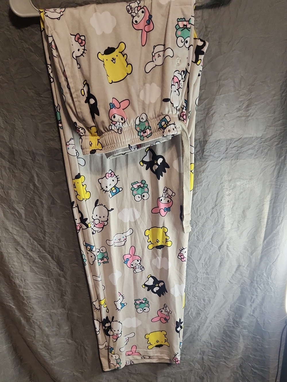 Hello Kitty Gray Lounge Pants XL